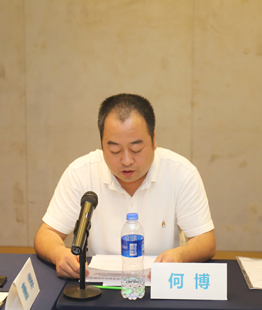 何博_副本.jpg
